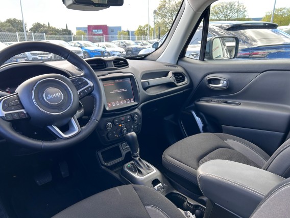 Aperçu de la photo 13 du véhicule JEEP RENEGADE