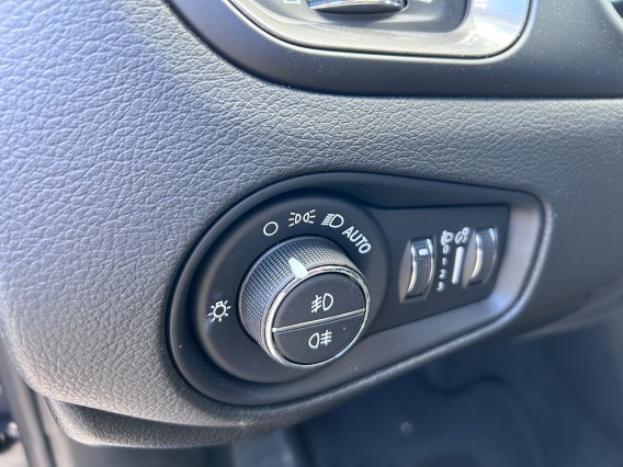 Aperçu de la photo 15 du véhicule JEEP RENEGADE