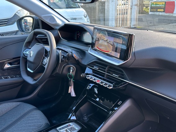 Aperçu de la photo 10 du véhicule PEUGEOT 208