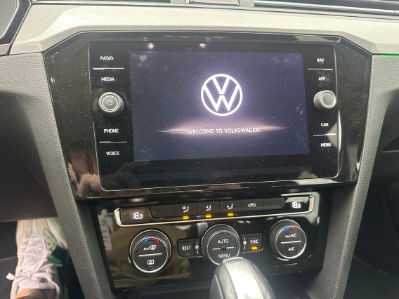 Aperçu de la photo 16 du véhicule VOLKSWAGEN PASSAT BUSINESS