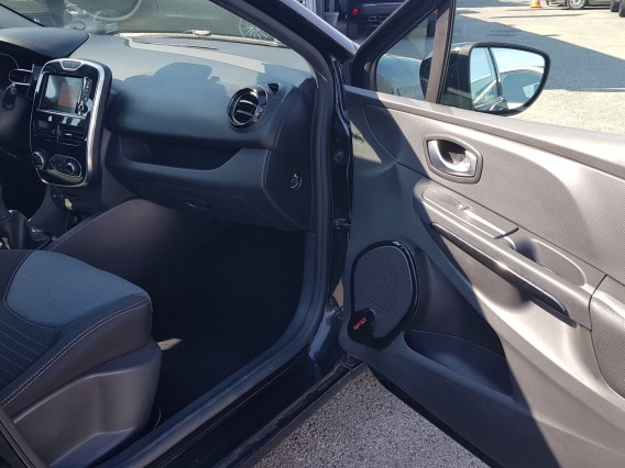 Aperçu de la photo 18 du véhicule RENAULT CLIO IV