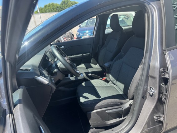 Aperçu de la photo 22 du véhicule RENAULT CAPTUR