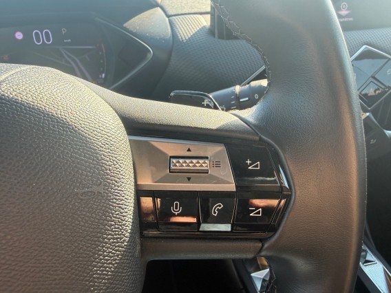 Aperçu de la photo 17 du véhicule DS DS 3 CROSSBACK