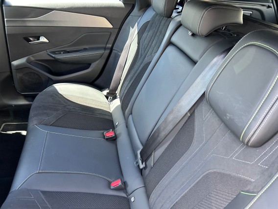 Aperçu de la photo 18 du véhicule PEUGEOT 308 SW