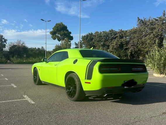 Aperçu de la photo 3 du véhicule DODGE CHALLENGER