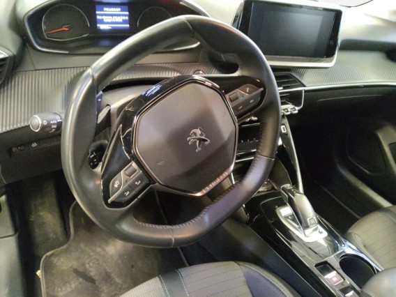 Aperçu de la photo 7 du véhicule PEUGEOT 208