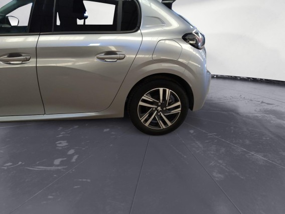Aperçu de la photo 11 du véhicule PEUGEOT 208