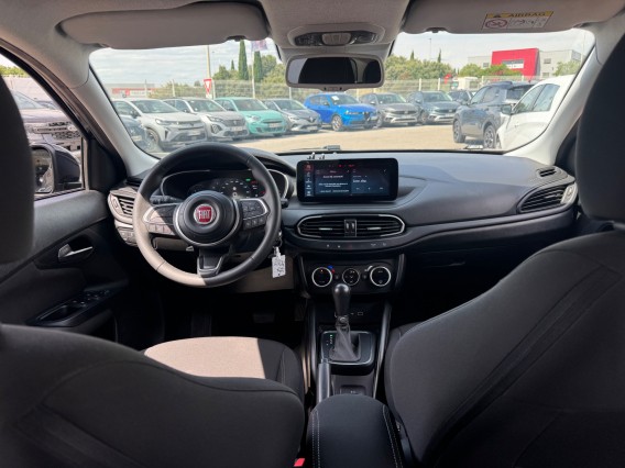 Aperçu de la photo 10 du véhicule FIAT TIPO CROSS SW MY22