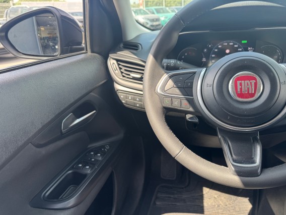 Aperçu de la photo 15 du véhicule FIAT TIPO CROSS SW MY22