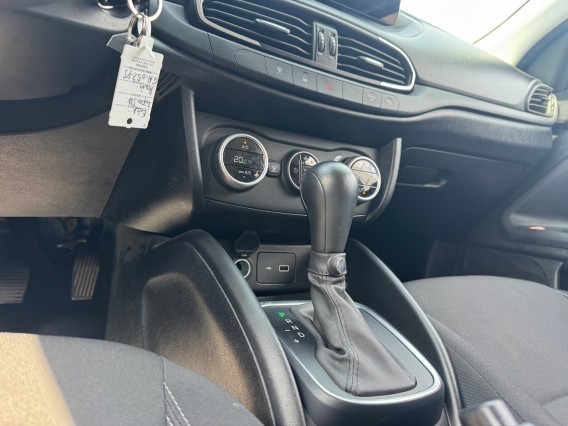 Aperçu de la photo 28 du véhicule FIAT TIPO CROSS SW MY22