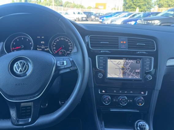 Aperçu de la photo 15 du véhicule VOLKSWAGEN GOLF