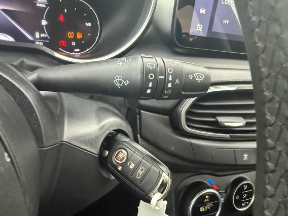 Aperçu de la photo 15 du véhicule FIAT TIPO CROSS SW MY22