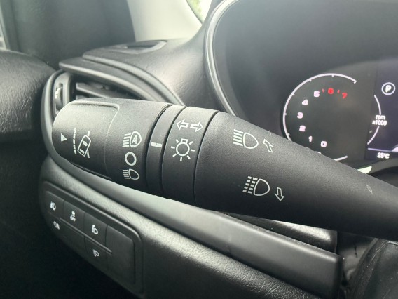 Aperçu de la photo 17 du véhicule FIAT TIPO CROSS SW MY22