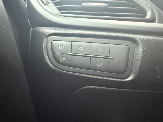 Aperçu de la photo 18 du véhicule FIAT TIPO CROSS SW MY22