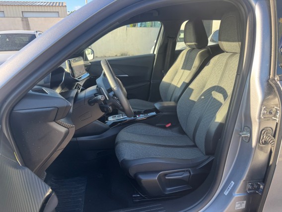 Aperçu de la photo 17 du véhicule PEUGEOT 2008