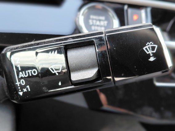 Aperçu de la photo 15 du véhicule PEUGEOT 3008