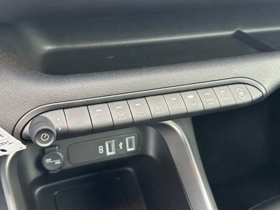 Aperçu de la photo 19 du véhicule JEEP AVENGER