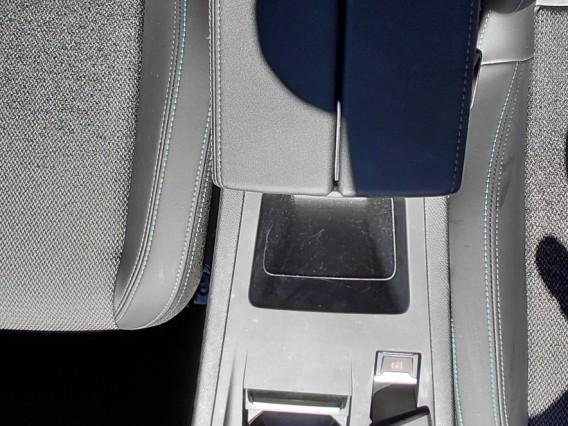 Aperçu de la photo 11 du véhicule PEUGEOT 408