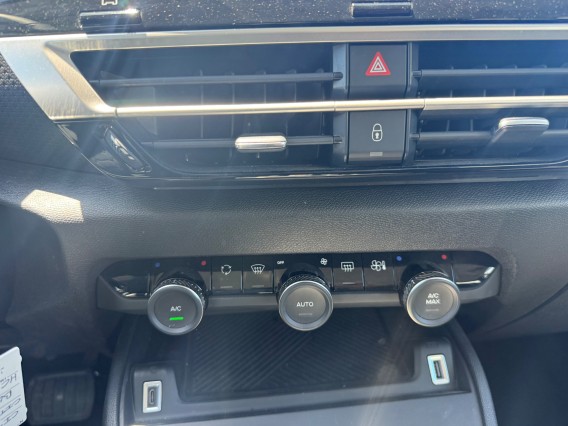 Aperçu de la photo 18 du véhicule CITROEN C4