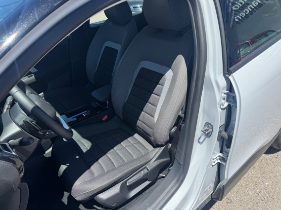 Aperçu de la photo 20 du véhicule CITROEN C4