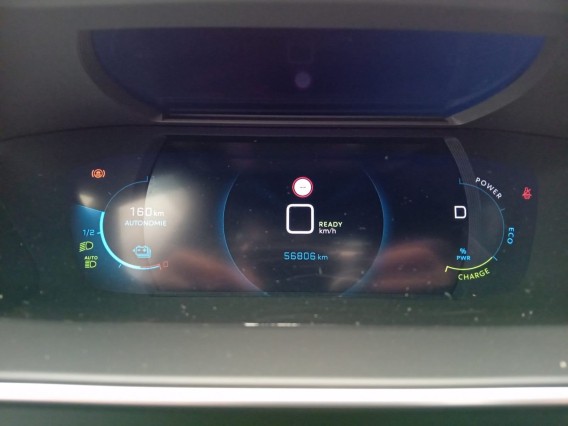 Aperçu de la photo 7 du véhicule PEUGEOT 2008 ELECTRIQUE