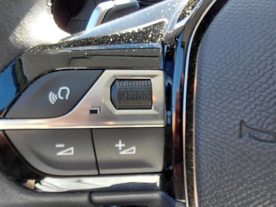 Aperçu de la photo 16 du véhicule PEUGEOT 208