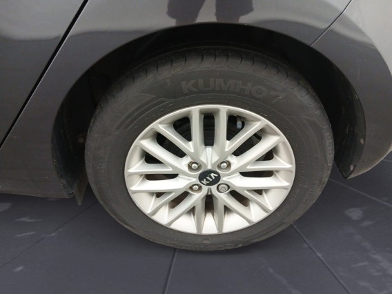 Aperçu de la photo 14 du véhicule KIA RIO