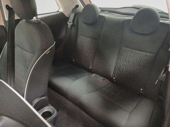 Aperçu de la photo 13 du véhicule FIAT 500e BERLINE