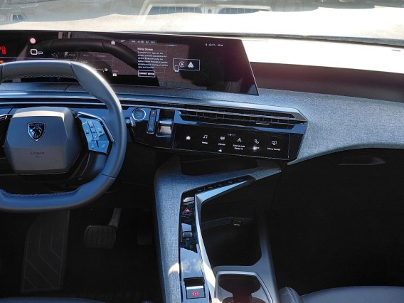 Aperçu de la photo 10 du véhicule PEUGEOT 5008