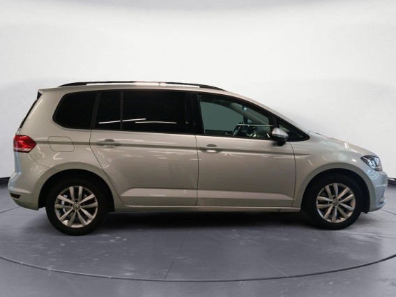 Aperçu de la photo 13 du véhicule VOLKSWAGEN TOURAN