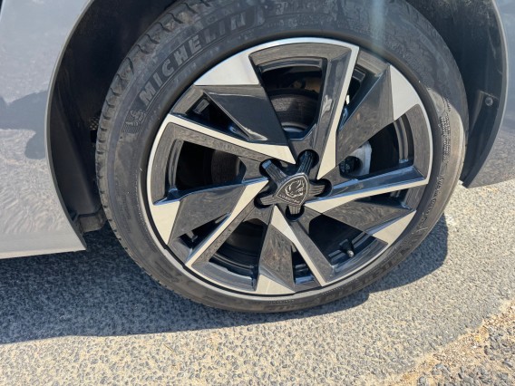 Aperçu de la photo 23 du véhicule PEUGEOT 308