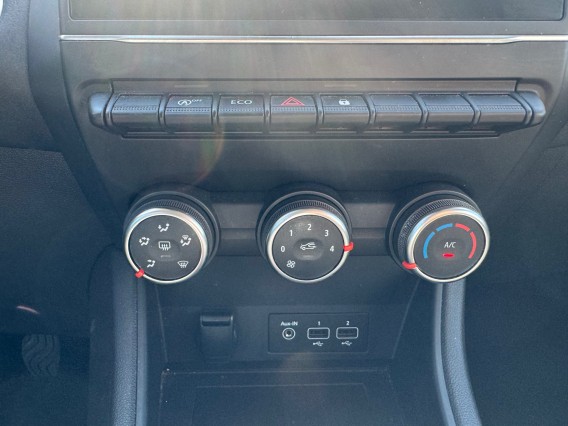 Aperçu de la photo 18 du véhicule RENAULT CAPTUR