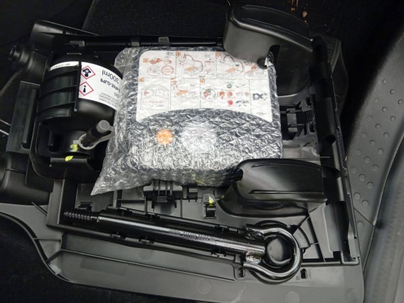 Aperçu de la photo 4 du véhicule RENAULT TWINGO E-TECH ELECTRIQUE