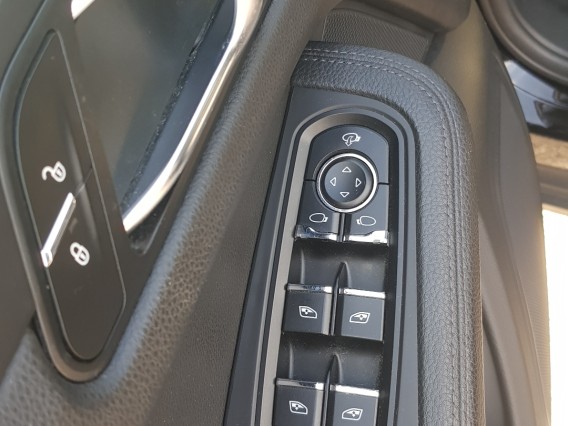 Aperçu de la photo 5 du véhicule PORSCHE MACAN