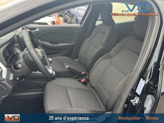 Aperçu de la photo 16 du véhicule RENAULT CLIO V