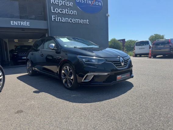 Aperçu de la photo 4 du véhicule RENAULT MEGANE IV BERLINE