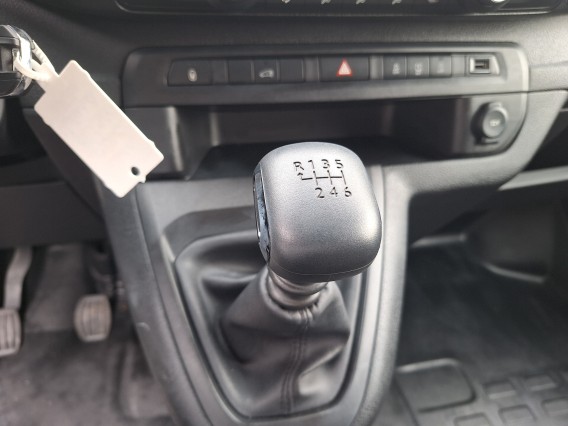 Aperçu de la photo 9 du véhicule OPEL VIVARO FOURGON