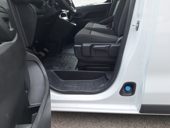 Aperçu de la photo 13 du véhicule OPEL VIVARO FOURGON