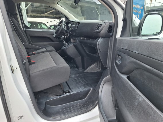 Aperçu de la photo 20 du véhicule OPEL VIVARO FOURGON