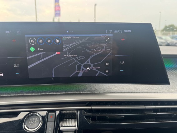 Aperçu de la photo 12 du véhicule PEUGEOT 5008