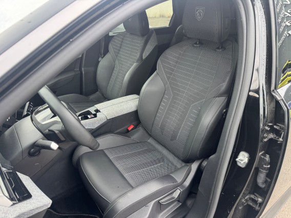 Aperçu de la photo 14 du véhicule PEUGEOT 5008