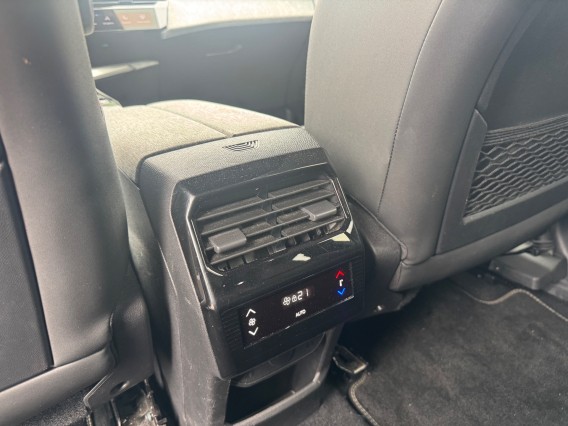 Aperçu de la photo 18 du véhicule PEUGEOT 5008