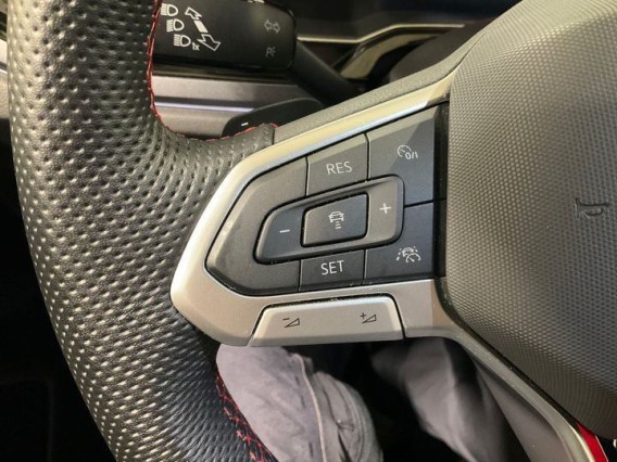 Aperçu de la photo 7 du véhicule VOLKSWAGEN POLO