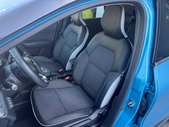 Aperçu de la photo 15 du véhicule RENAULT CAPTUR