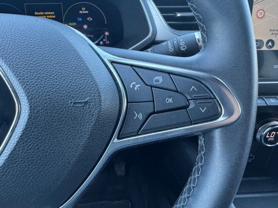 Aperçu de la photo 20 du véhicule RENAULT CAPTUR