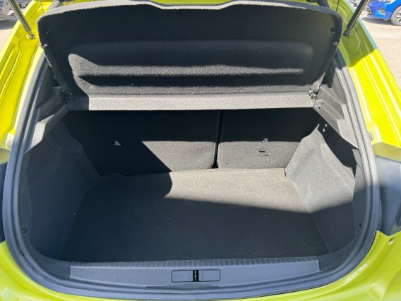 Aperçu de la photo 25 du véhicule PEUGEOT 208