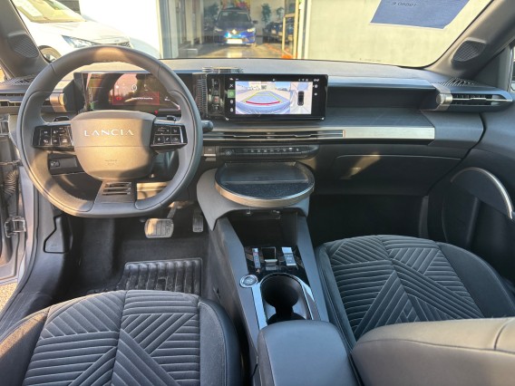 Aperçu de la photo 10 du véhicule LANCIA YPSILON
