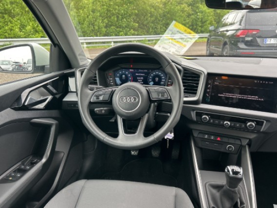 Aperçu de la photo 4 du véhicule AUDI A1 SPORTBACK