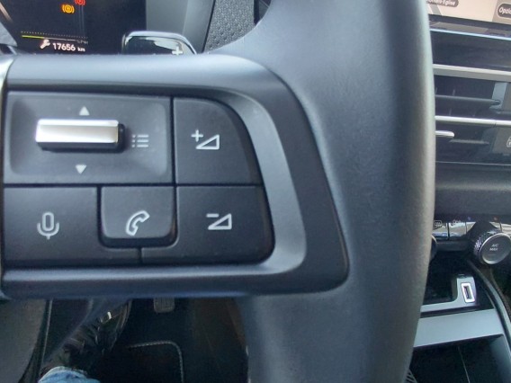 Aperçu de la photo 20 du véhicule CITROEN C4 X