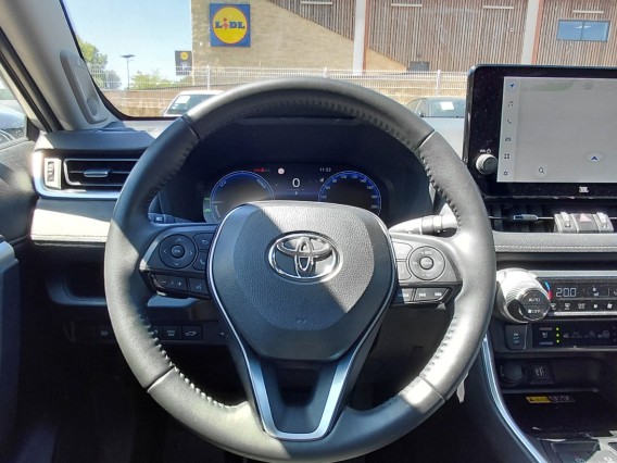 Aperçu de la photo 14 du véhicule TOYOTA RAV4 HYBRIDE MY23